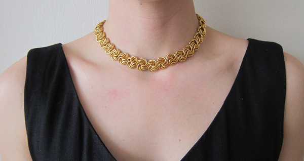 Gold knot link necklace Gold knot link necklace