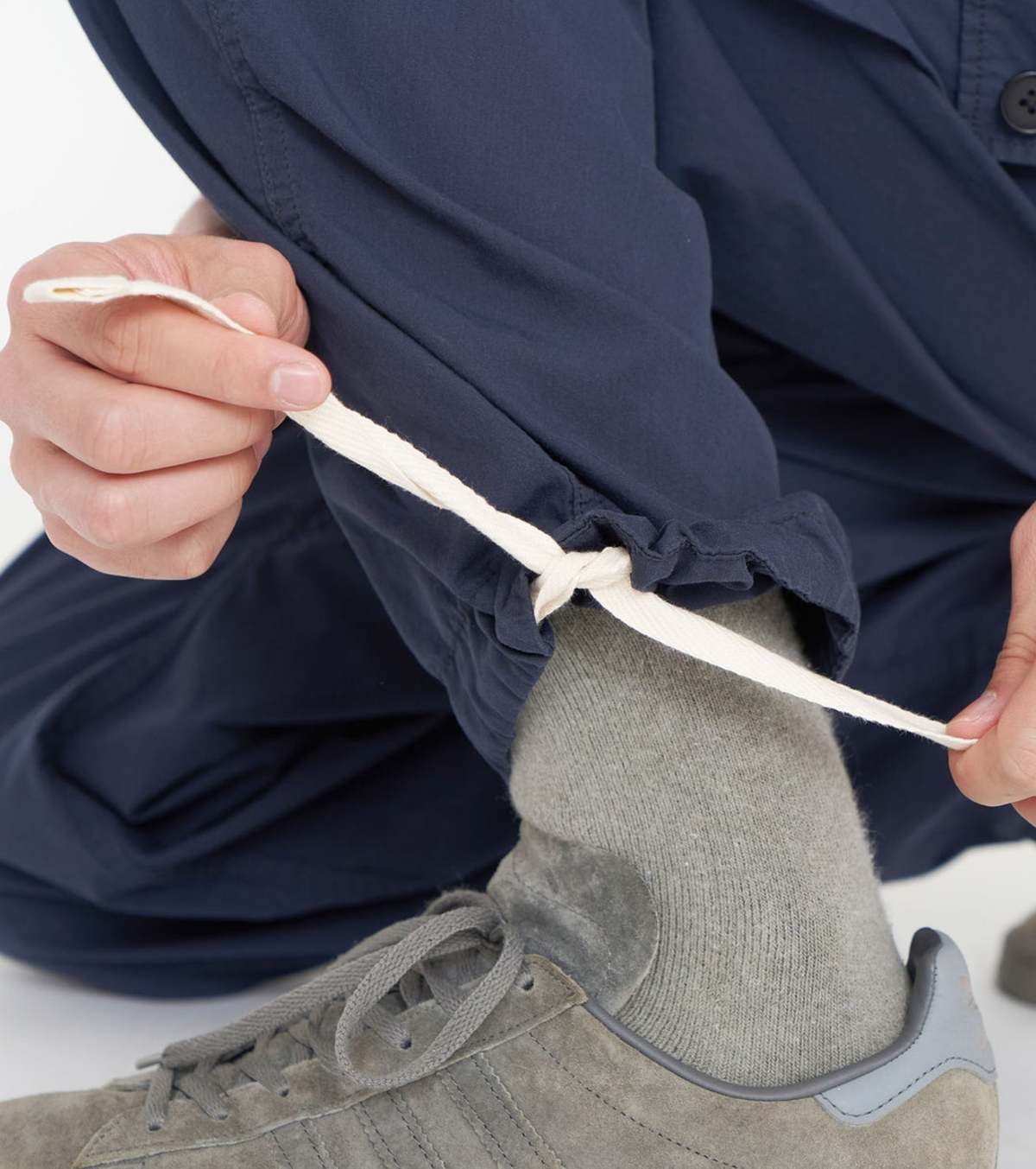 Nanamica Easy Cargo Pants - Navy | Garmentory 売れ筋の大人気 新品 nanamica Easy Cargo Pants ワークパンツ/カーゴパンツ