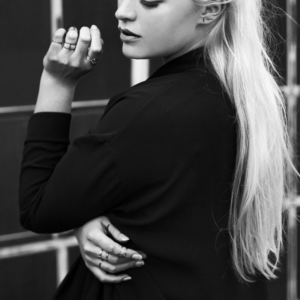 StillWithYou Contour Ring StillWithYou Contour Ring
