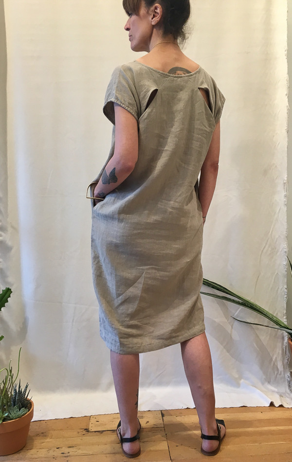 Black Crane back slit open dress Black Crane back slit open dress
