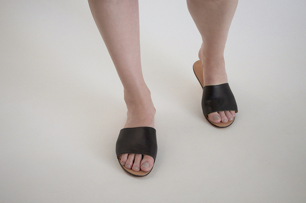 The Palatines "caelum" slide sandal | black The Palatines "caelum" slide sandal | black