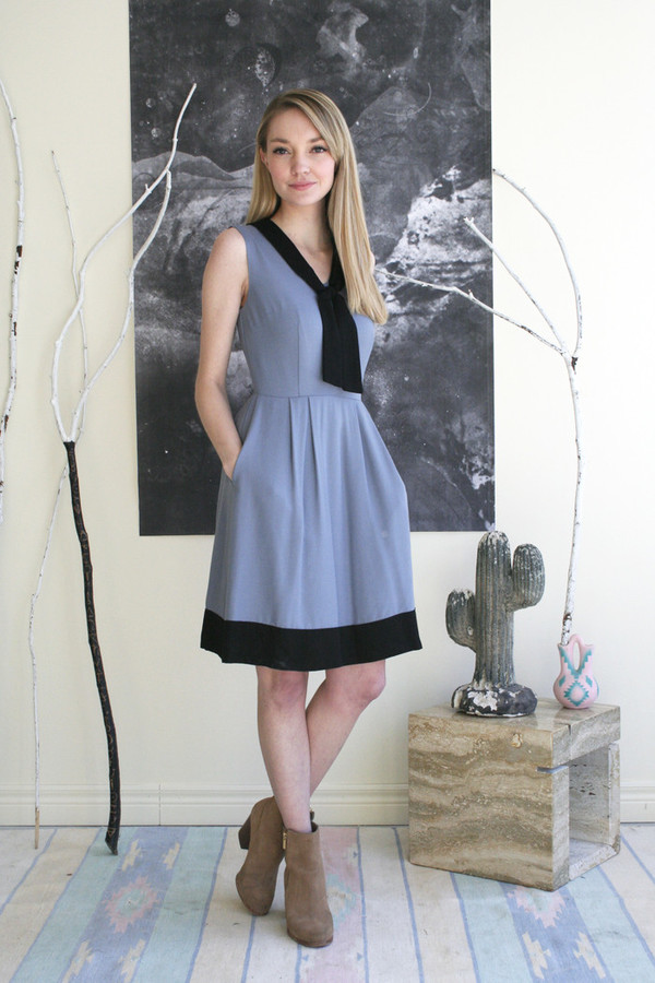 Birds of North America Hillstar Dress - Light Blue Birds of North America Hillstar Dress - Light Blue