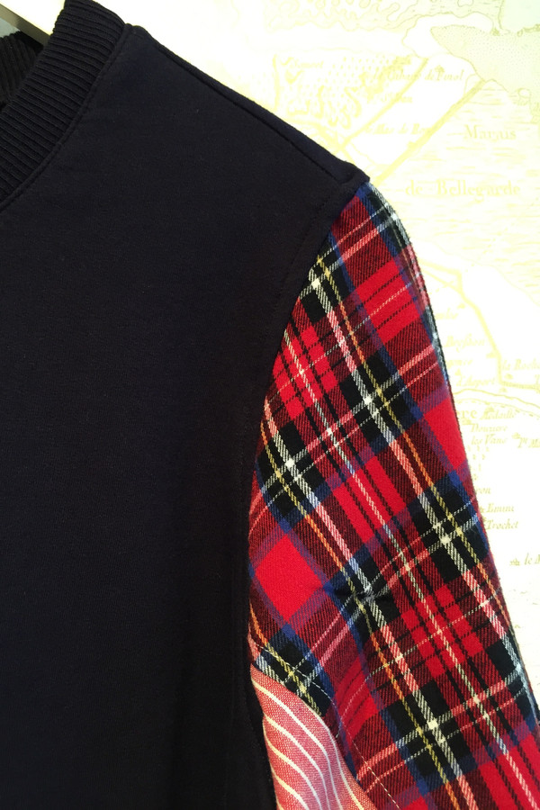 Clu Fleece sweatshirt with plaid sleeve Clu Fleece sweatshirt with plaid sleeve