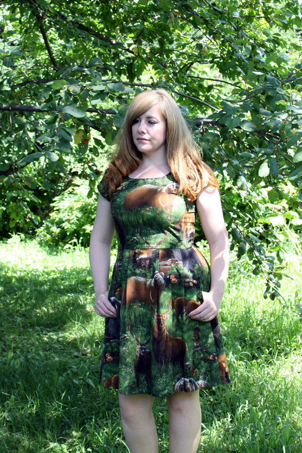 Birds of North America Macaw Dress (Woods) Birds of North America Macaw Dress (Woods)