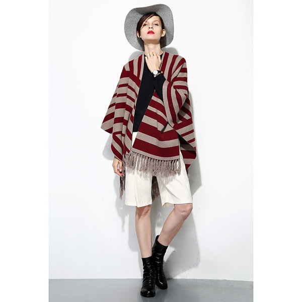 Super Warm Fringe Cape Super Warm Fringe Cape