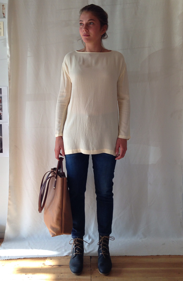 Black Crane Long Slit Top Black Crane Long Slit Top