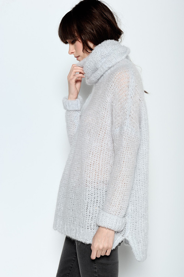 DES PETITS HAUTS DYMIE SKY BLUE SWEATER DES PETITS HAUTS DYMIE SKY BLUE SWEATER