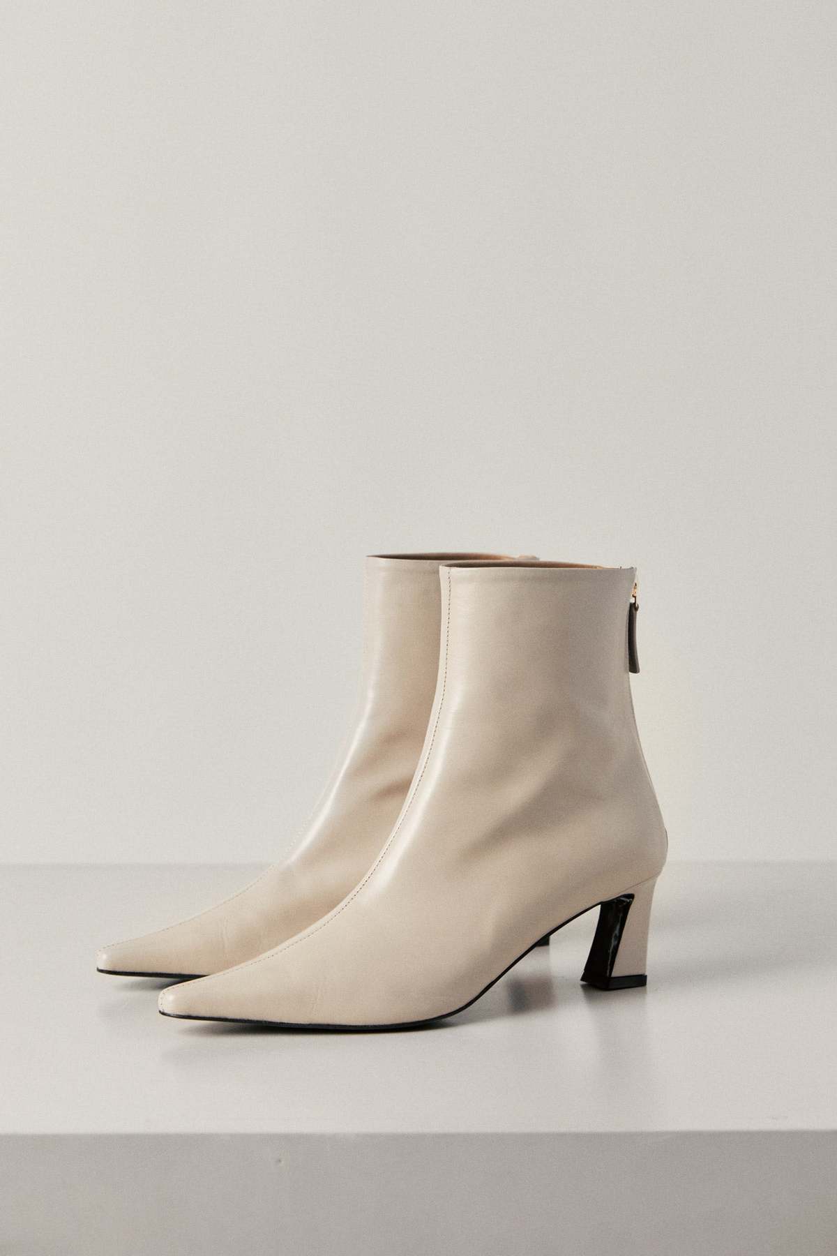 REIKE NEN SLIM LINED ANKLE BOOTS 