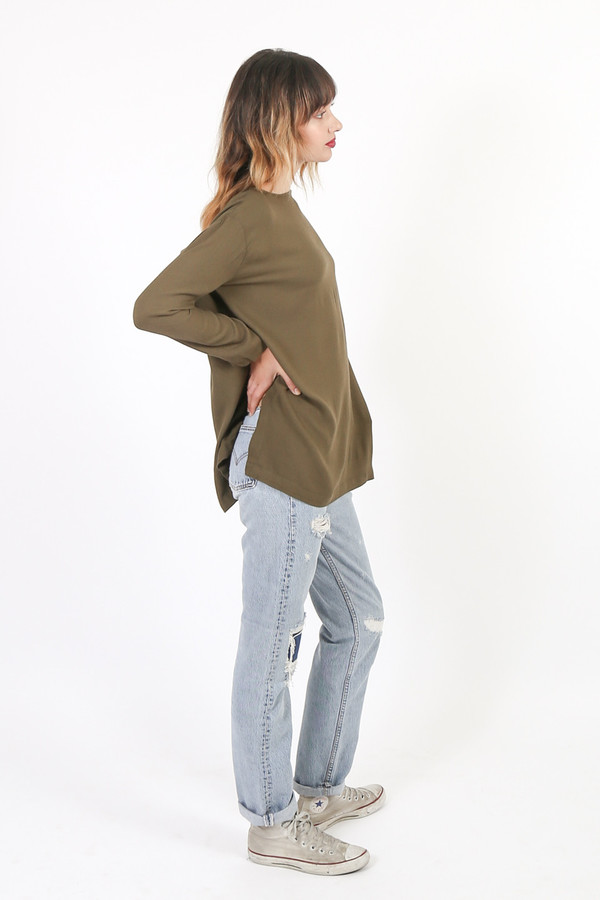 Black Crane Long Slit Top Black Crane Long Slit Top