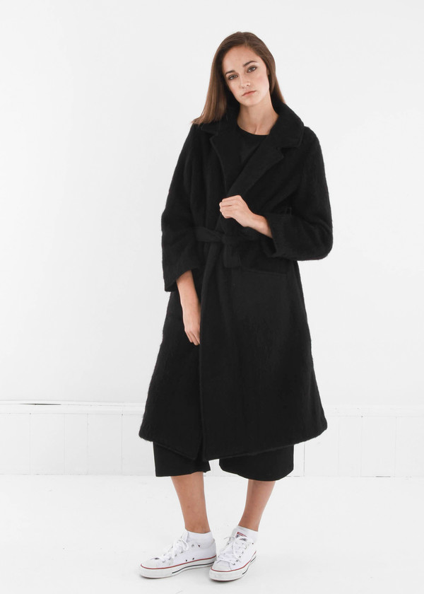 Baserange Black Pyrénées Coat Baserange Black Pyrénées Coat